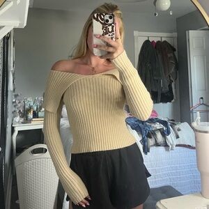 Off the shoulder sweater!